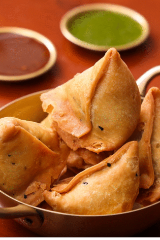 Aloo Samosa - 2 Pcs (with Chatni)